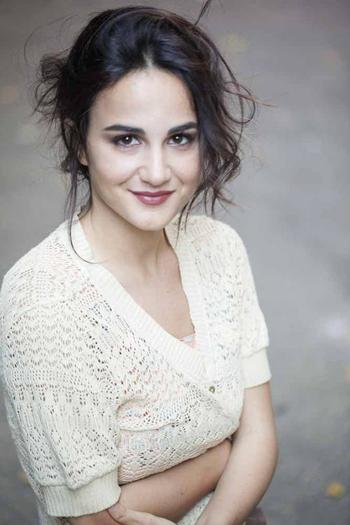 Nila Prisco as Clara