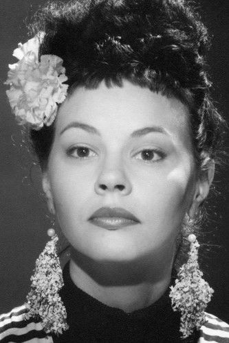 Gina Lola Benzina as Gina