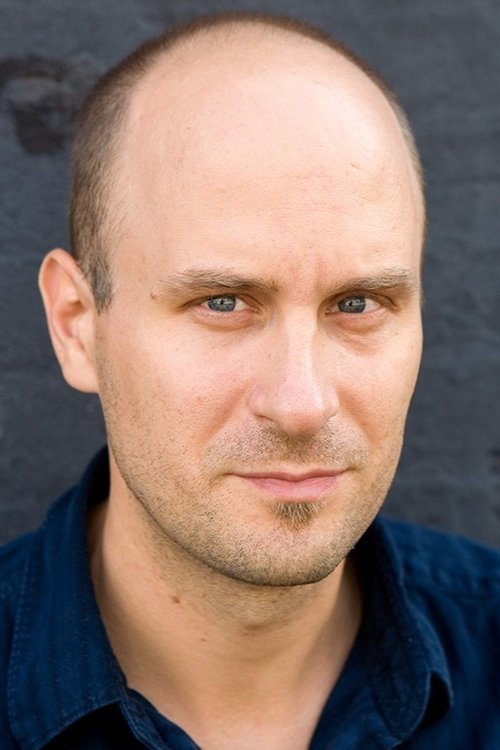 Stefan C. Schaefer as Liam Boring