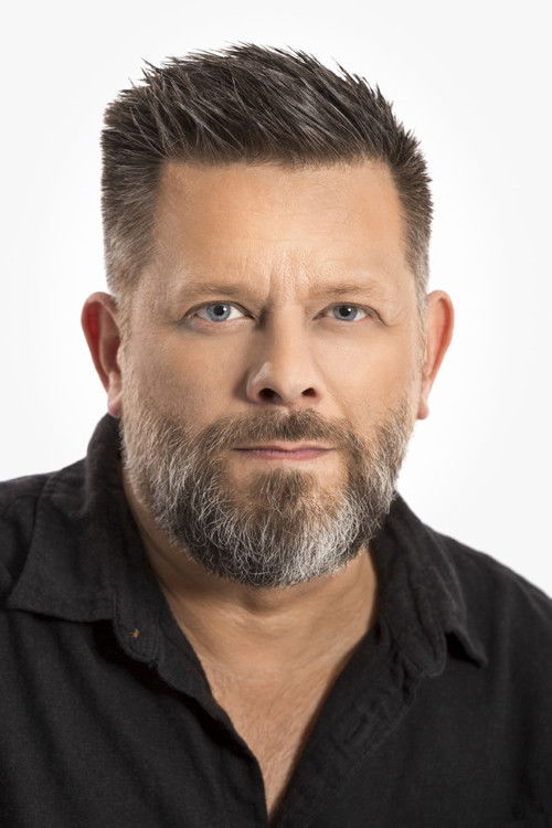 Pierre-Xavier Martel as Éric Daudelin