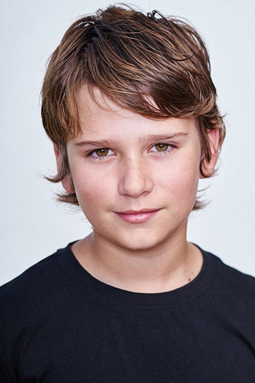 Ezra Barry as Young Corey