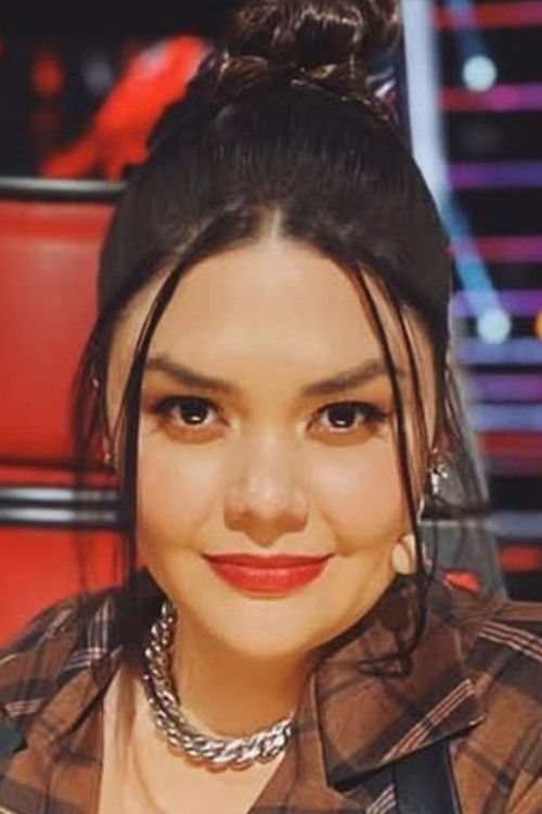 Yuridia as Self - Judge