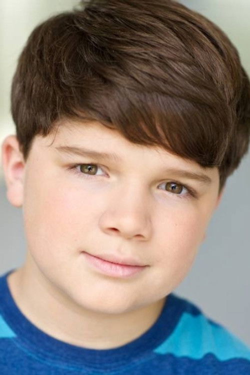 Benjamin McGowan as Cullen