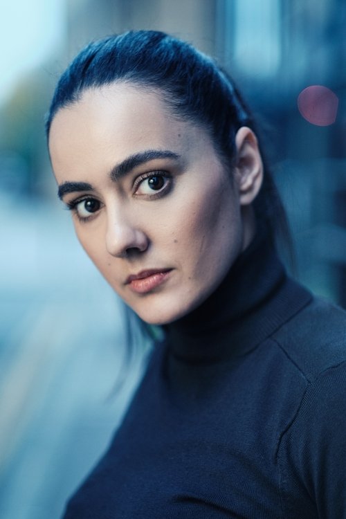 Vanessa Almeida as Modelo