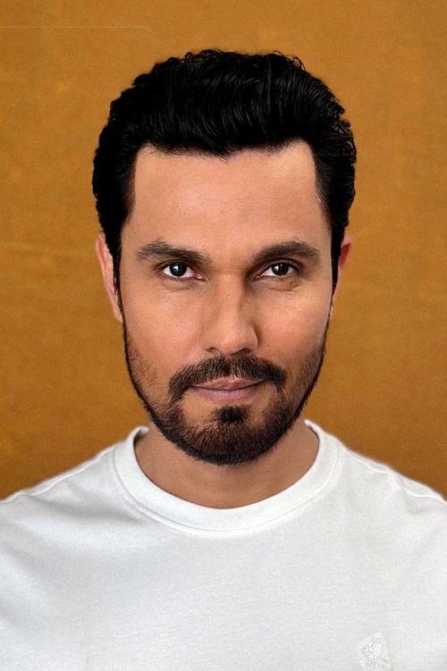 Randeep Hooda as Fateh Singh