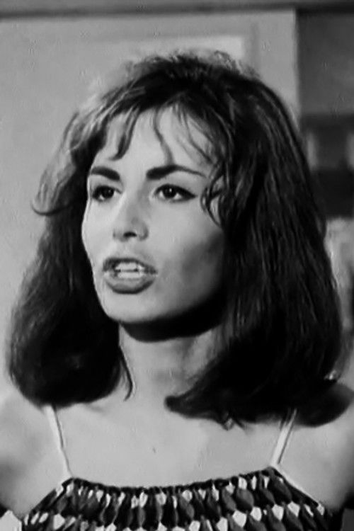 Voula Avramidou as Miranta