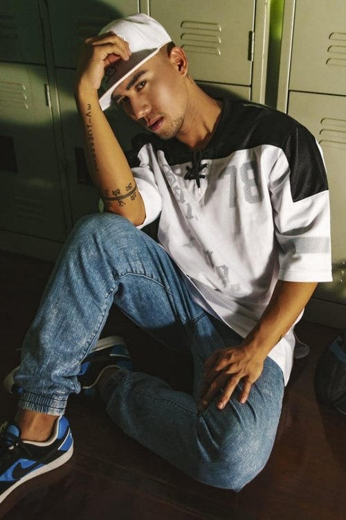 Seon Quintos as Orgy Couple A