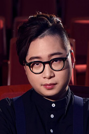 Hwang Chang-yung as Pyun Deok Hwa / Lee Tae Sung / Oira (voice)