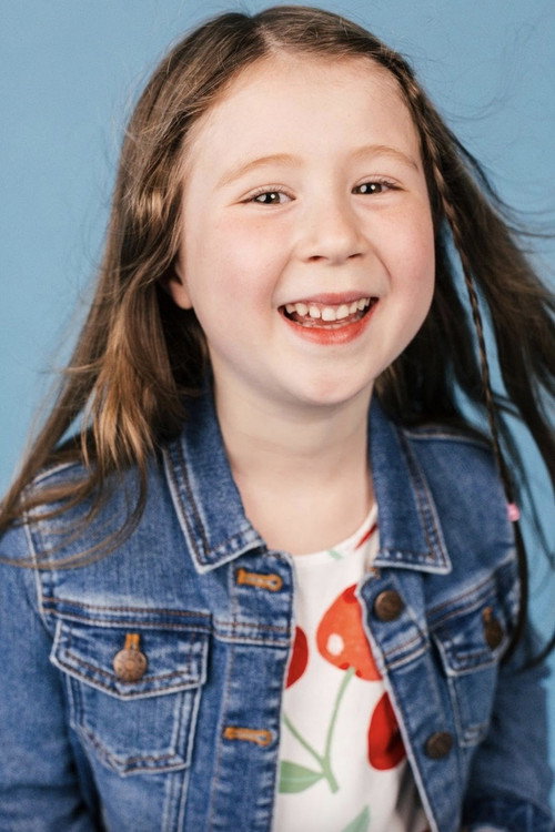 Miette Blanche as Hanna Streeter