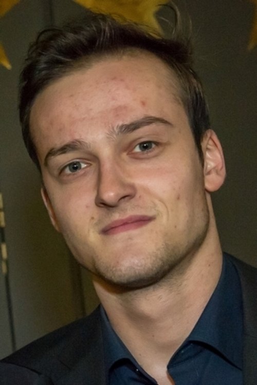 Louis Thyssen as Vladimir