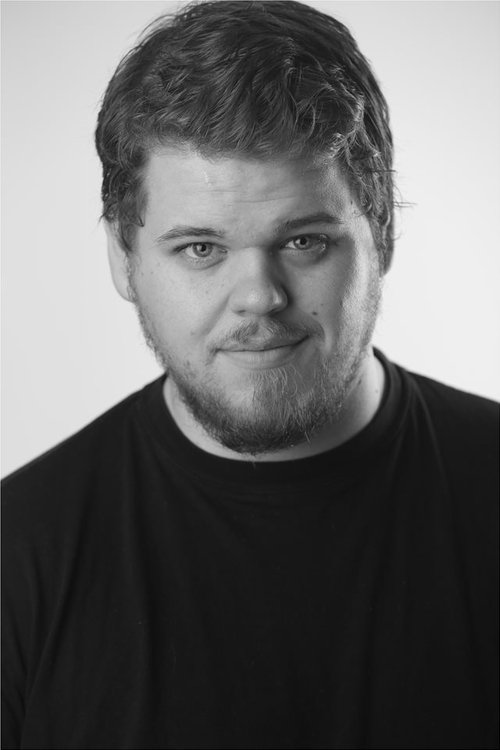 Liam Macdonald as George Hayden