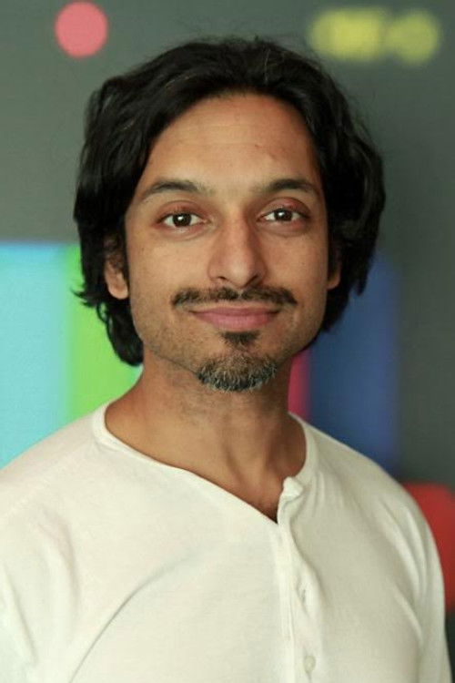 Ronny Jhutti as Bobbi