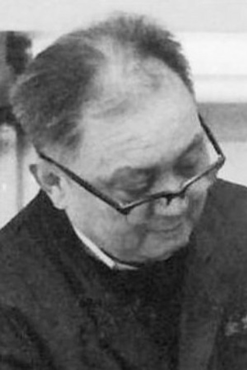 Yuhou Yue as Commissar Liu