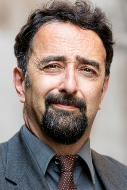 Roberto Attias as Philippe