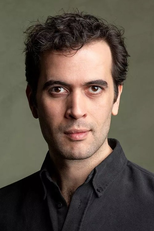 Uygar Özçelik as Qadi Fazil