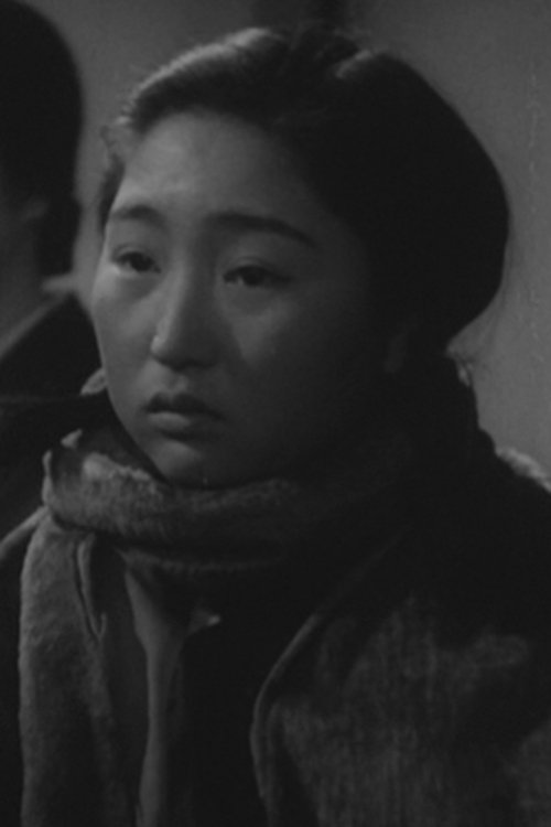 Asako Suzuki as Asako Suzumura