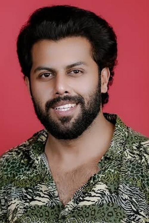 Abhimanyu Thilakan as Russell Issac