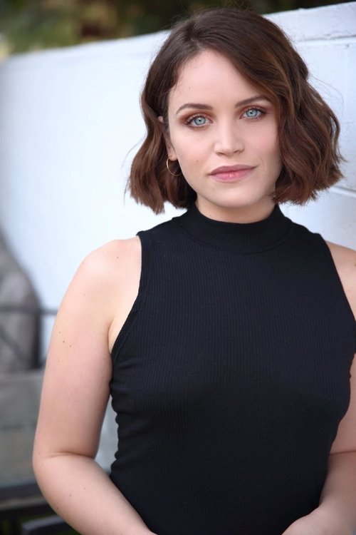 Lindsay Pearce as Snow White