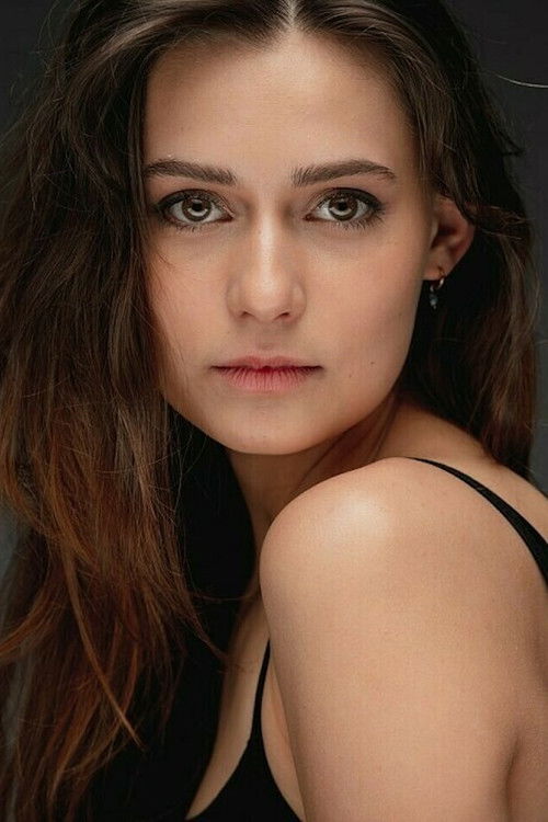 Rose Lemanach as Solène