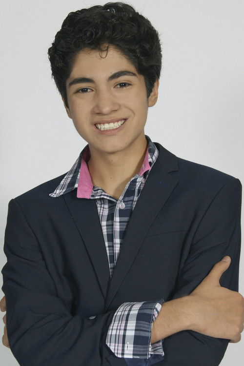 Emiliano Fraga as Paco