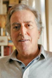 Nikos Panayotopoulos as Himself