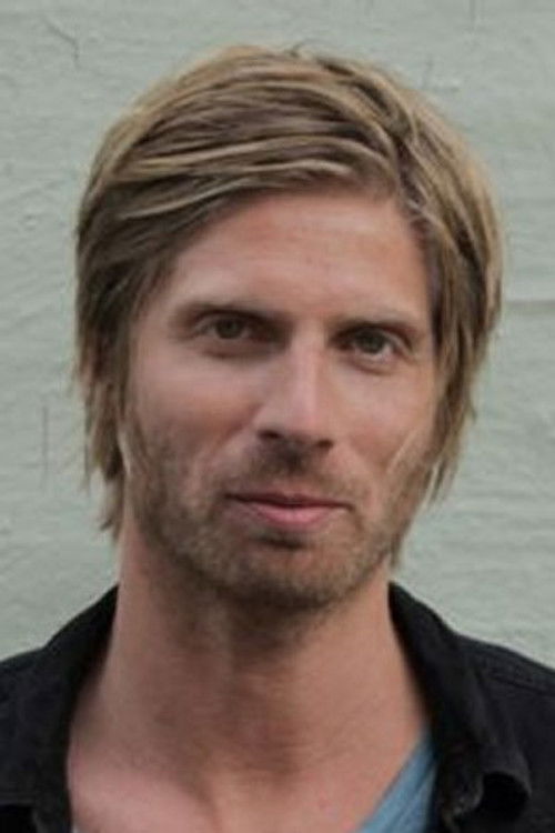 Martin Lund as Commentator