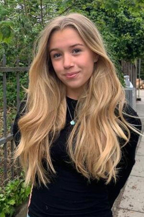 Matilde Wagner as Alberte