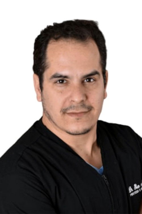 Iban Marrero as Manager equipo rojo