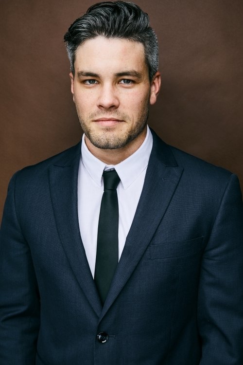 Liam Hawley as Del Collins