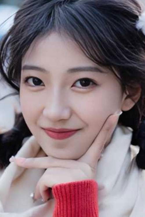 Shi Yueyue as Qiao Nian