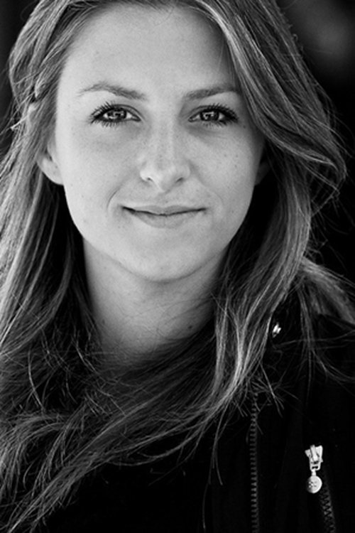 Florencia Colucci as Laura