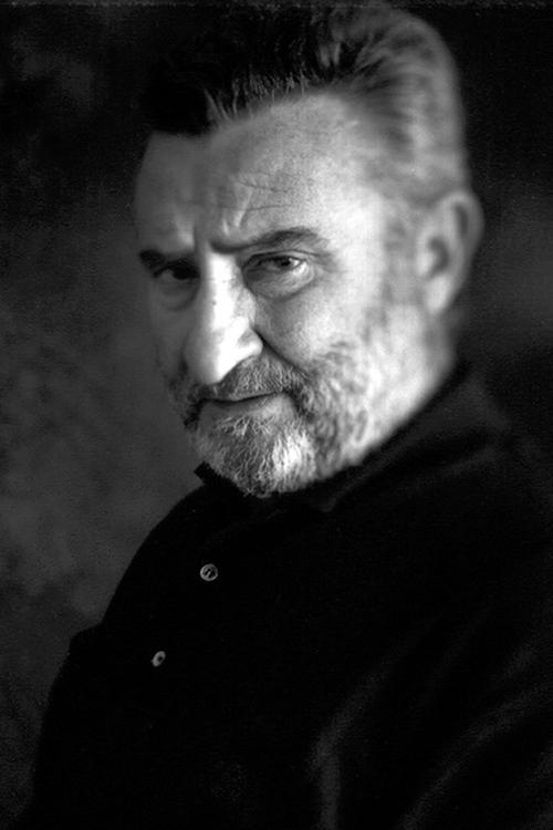 Joe D'Amato as Inspector (uncredited)