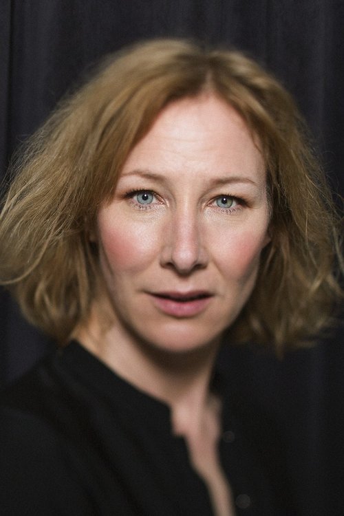 Pil Egholm as Kirsten