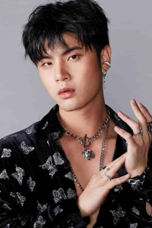 Peter Chonpachara Jeepetch as Kim