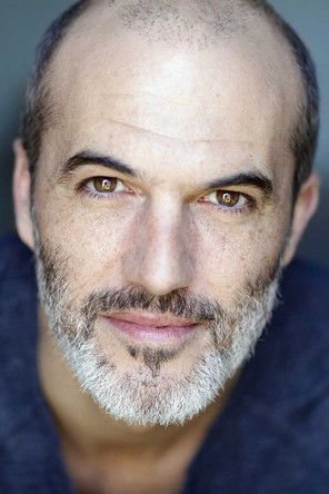 Romain Ogerau as Akela (voice)