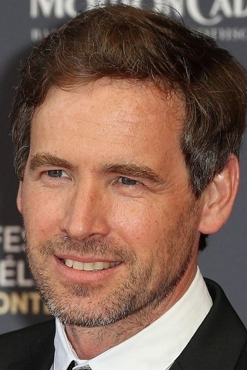 Alexis Loret as Thomas