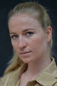Catrina Stemmer as Iva