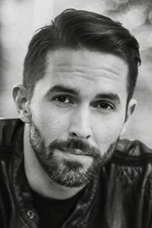 Daniel Bambas as herec Olda Pilát