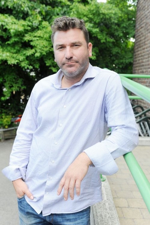 Maarten Bosmans as Tuur