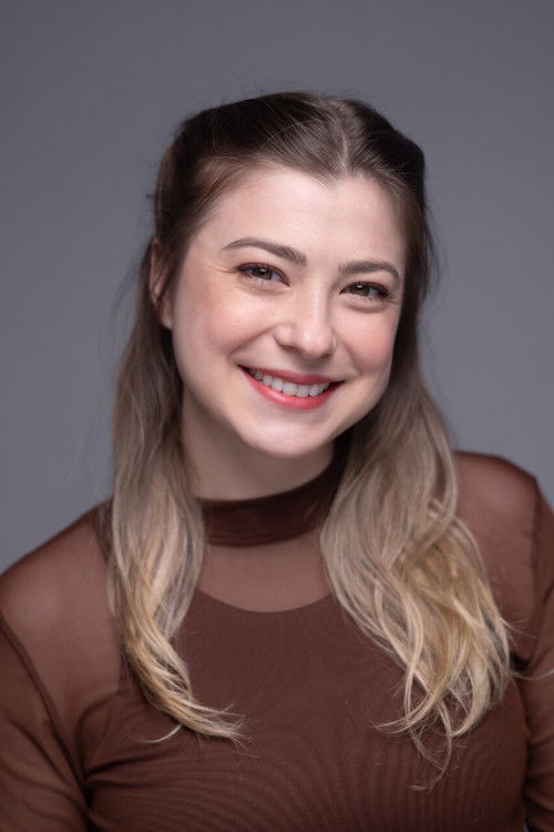 Luiza Porto as Clarice