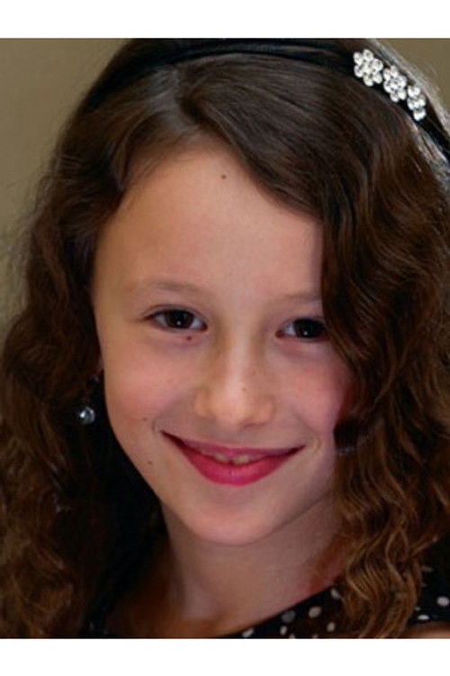 Maria Di Bello as Lucy McLean