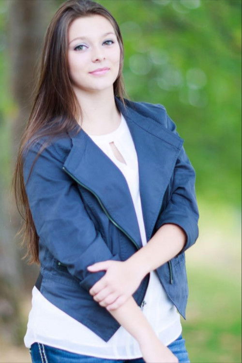 Rachel Schmaltz as Mary