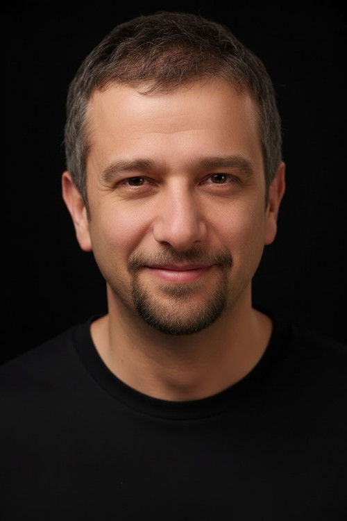 Haktan Pak as Faruk Bertan