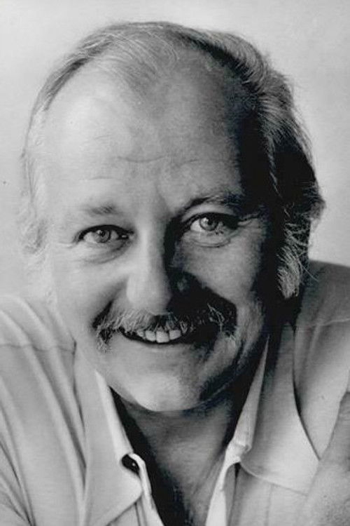 Herbert Fleischmann as Walter Mannhardt