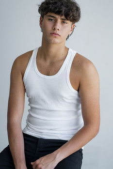 יהונתן שתיוי as עומר דהן