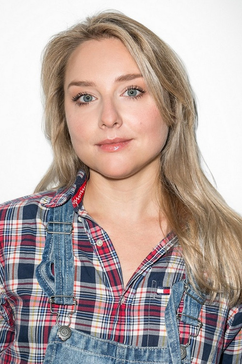 Kinga Suchan as Telephone Operator Ewa