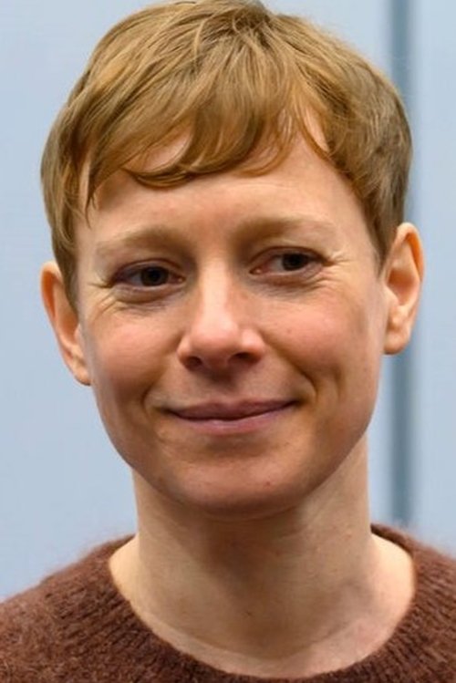 Caroline Junghanns as 