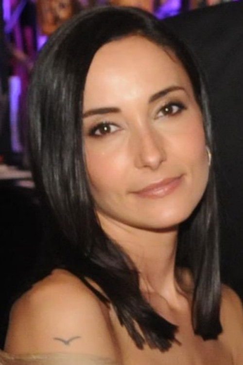 Lisa S. as Neighbor's Girlfriend