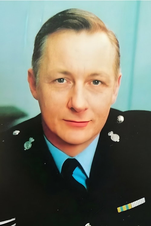 Duncan Bell as Midshipman Clayton