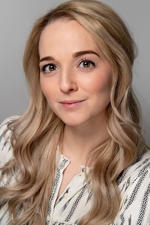 Natalie Martins as Jennifer